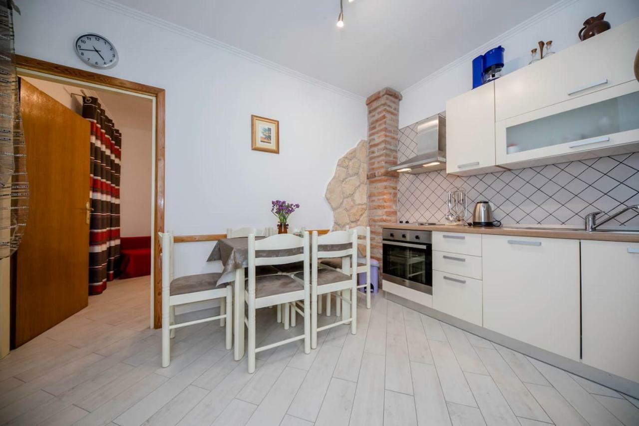 Apartman Marcela Palit Eksteriør bilde