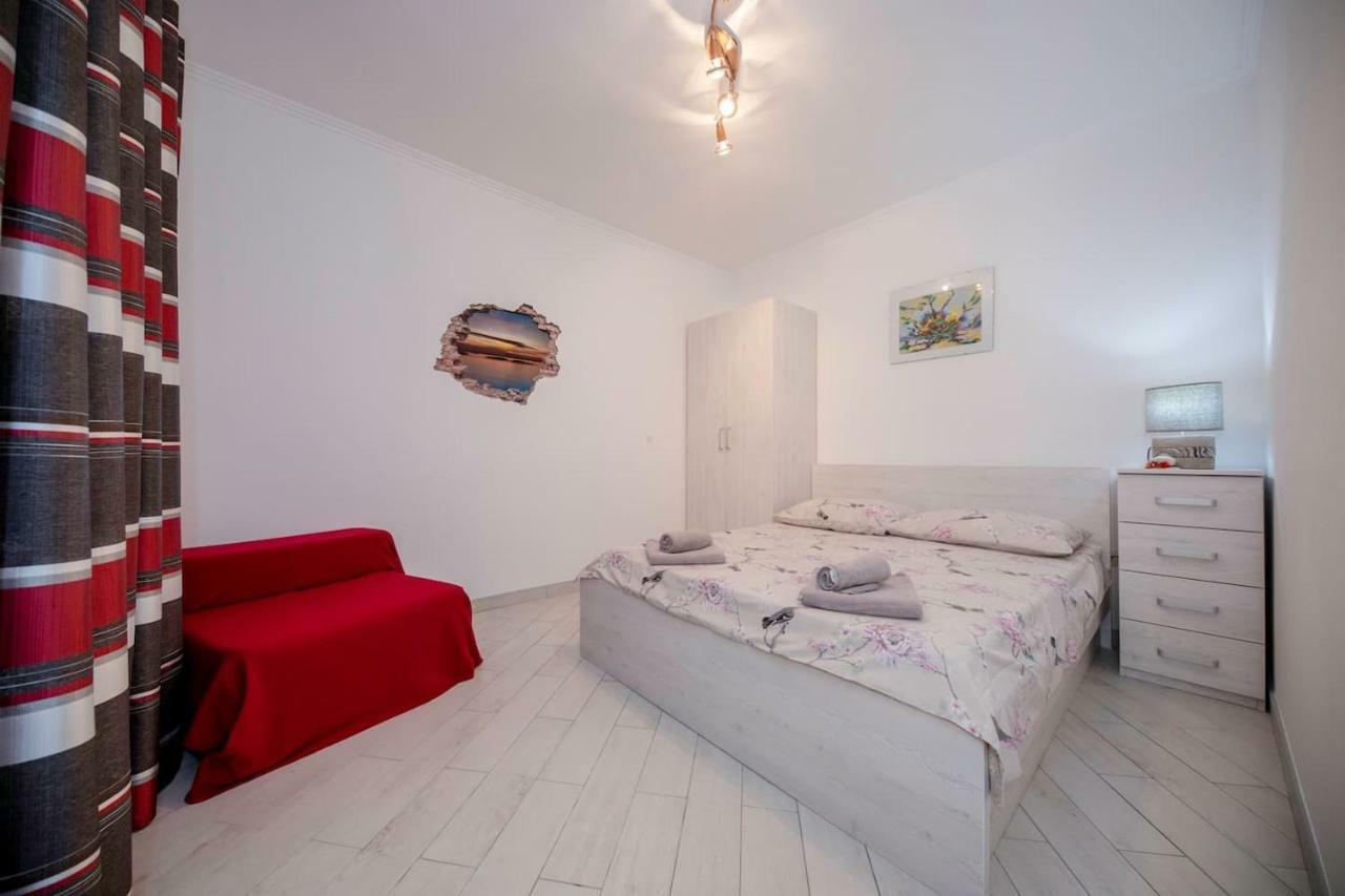 Apartman Marcela Palit Eksteriør bilde